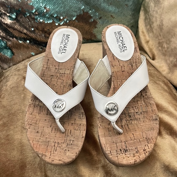 Michael Kors white wedge sandals - Picture 4 of 4